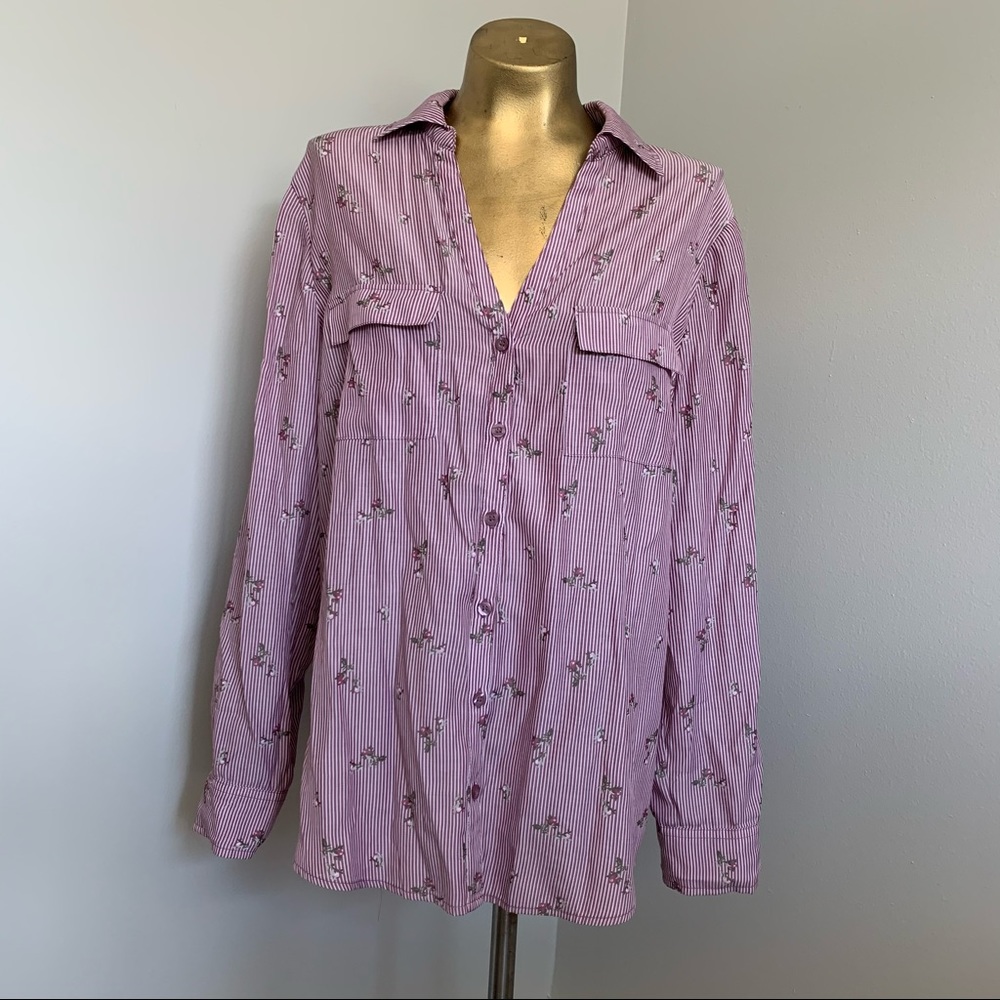 NWT New York & company light weight button down
